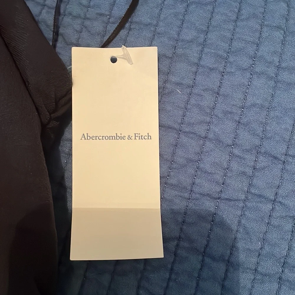 Top - Picture 3 of 3